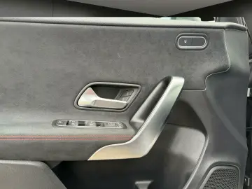 MERCEDES-BENZ A 180 AMG MBUX LED KAMERA ASSIST CARPL&hellip;