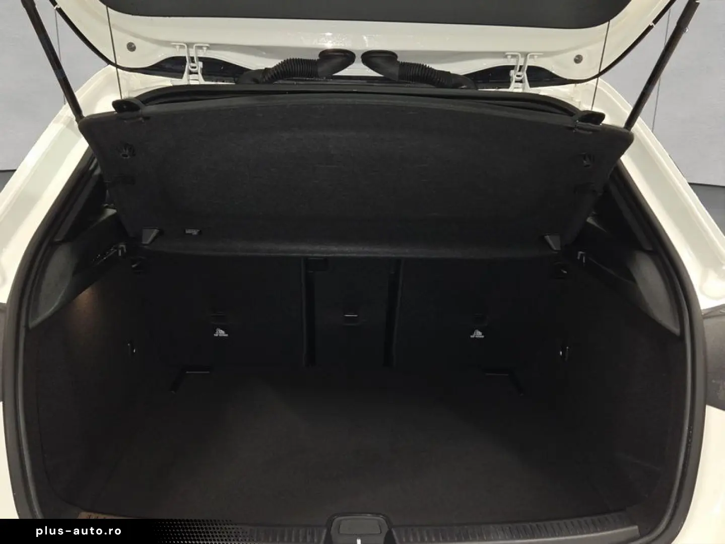 MERCEDES-BENZ A 180 AMG Advanced Plus Winter 4905 km