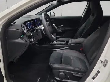 MERCEDES-BENZ A 180 AMG Advanced Plus Winter 4905 km