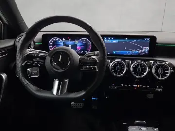 MERCEDES-BENZ A 180 AMG Advanced Plus Winter 4905 km