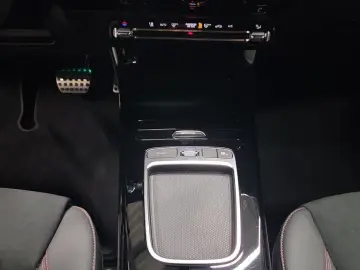 MERCEDES-BENZ A 180 AMG Advanced Plus Winter 4905 km