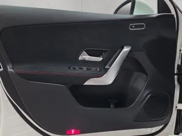 MERCEDES-BENZ A 180 AMG Advanced Plus Winter 4905 km