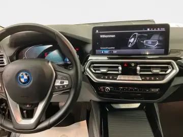 BMW X3 xDrive30e Aut. Lenkradhzg HiFi wenig KM