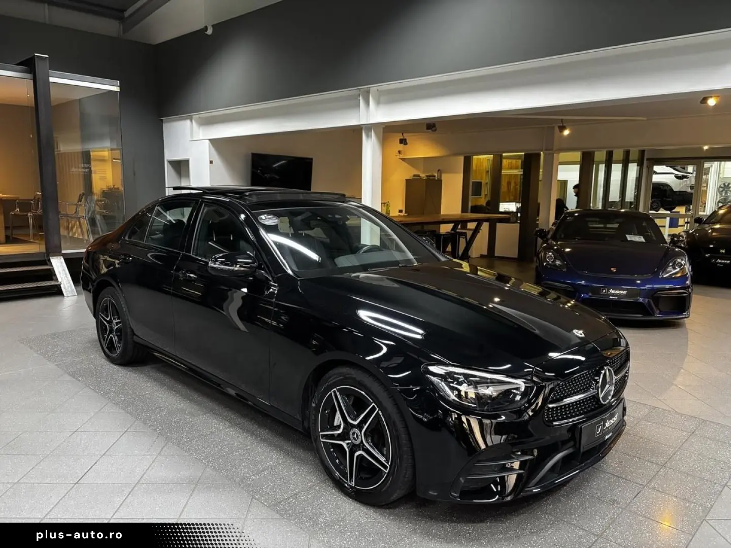 MERCEDES-BENZ E 300 de AMG Line Night LED Panorama Memory