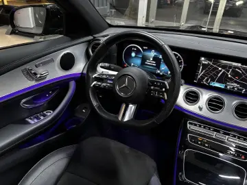 MERCEDES-BENZ E 300 de AMG Line Night LED Panorama Memory