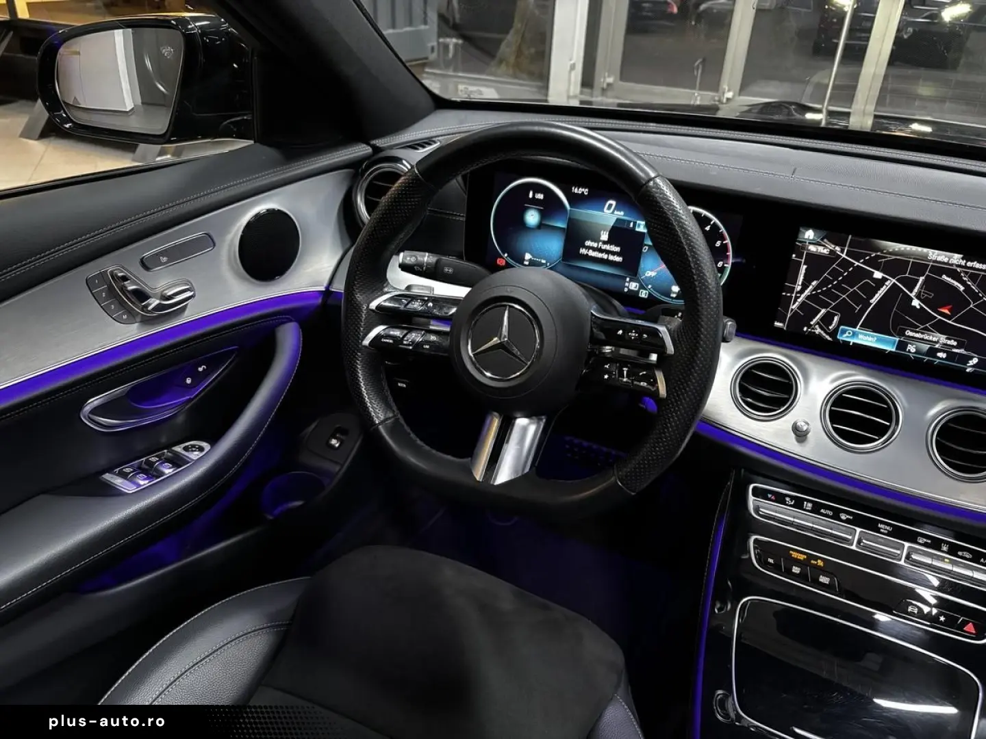 MERCEDES-BENZ E 300 de AMG Line Night LED Panorama Memory