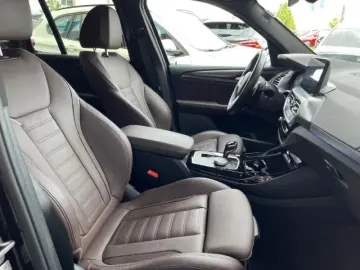 BMW X3 xDrive 20i A M Sport Navi Leder 360 Grad LED