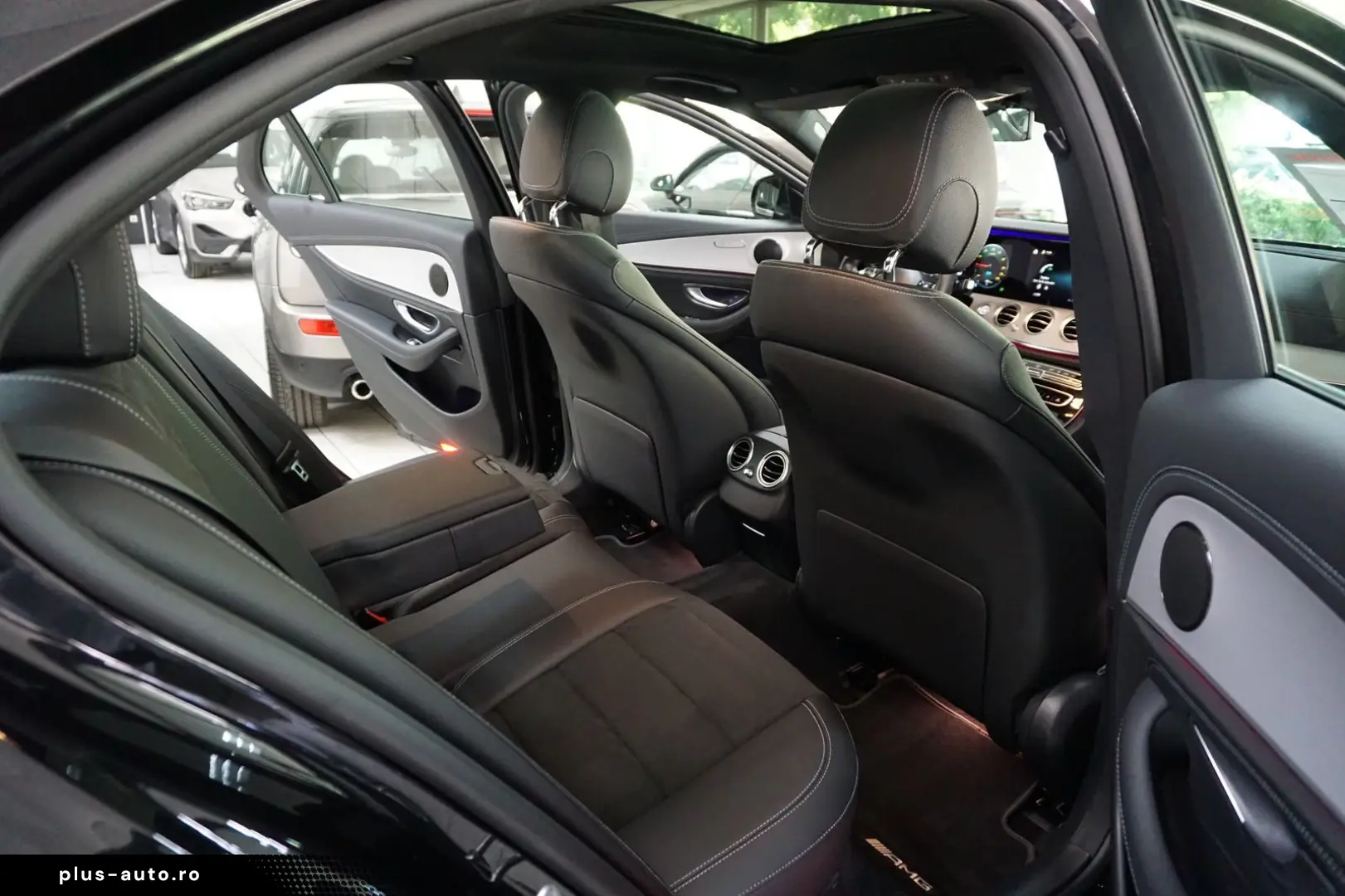 MERCEDES-BENZ E 300 de 4M AMG  MBUX HUD MULTIBEAM DISTR.