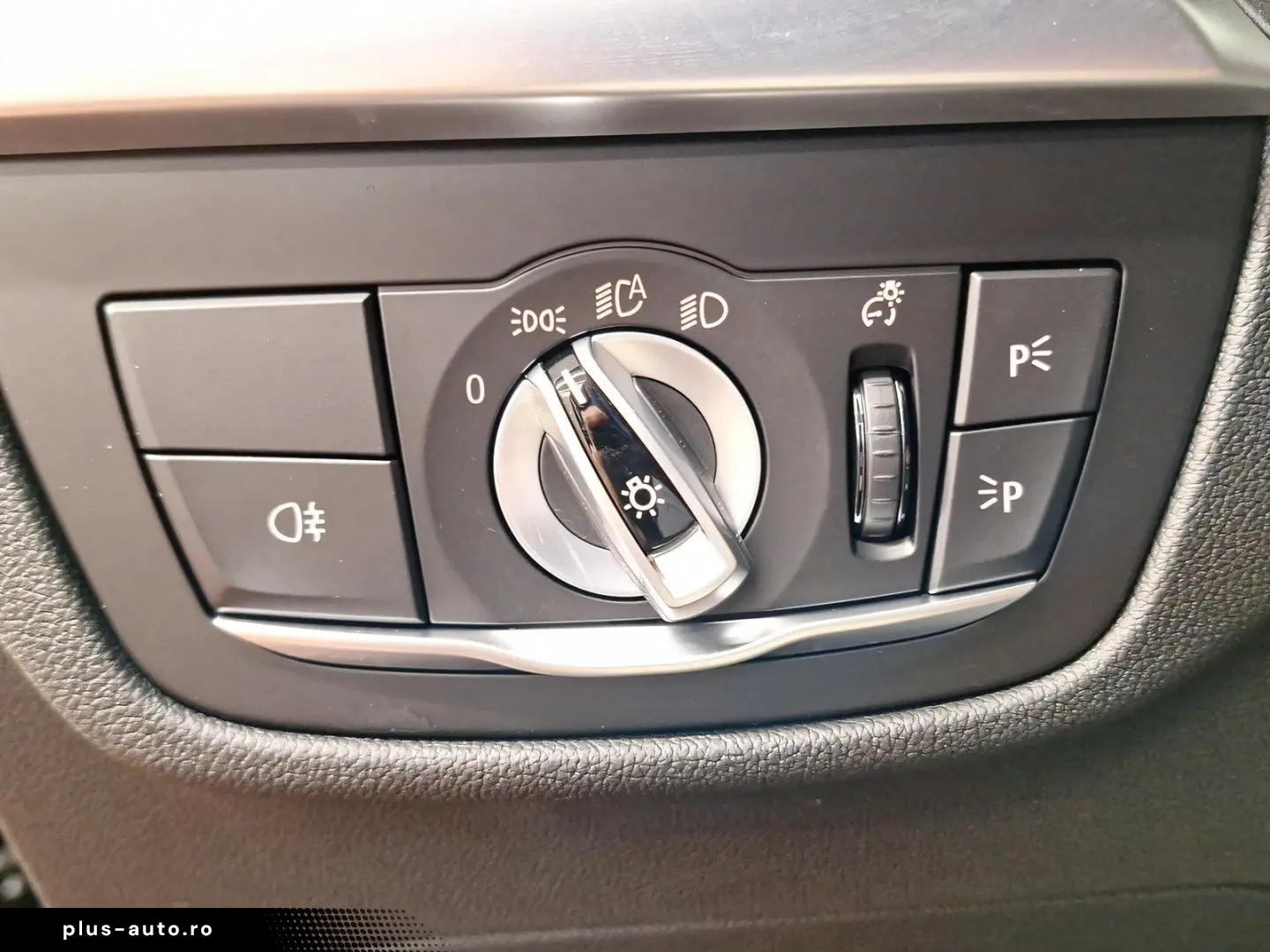 BMW X3 xDrive30e Navi Head-Up Kamera Sportsitze LED