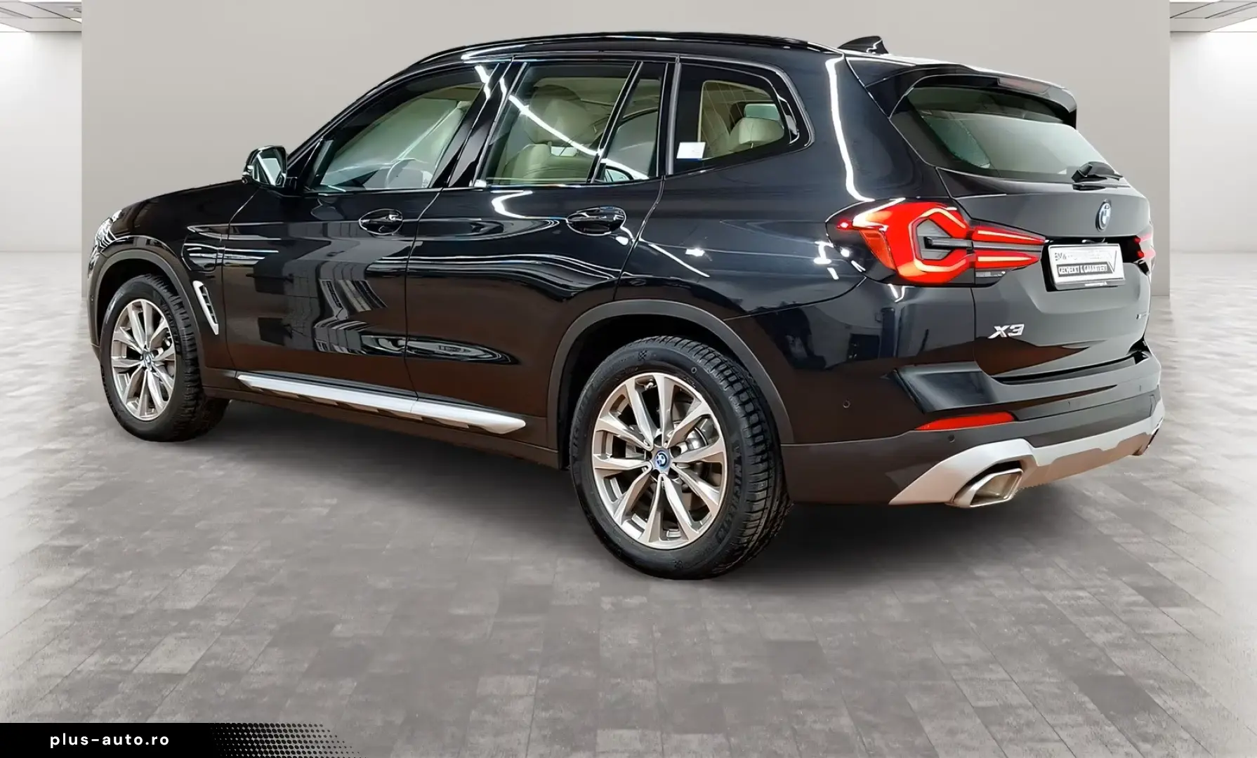 BMW X3 xDrive30e Navi Head-Up Kamera Sportsitze LED
