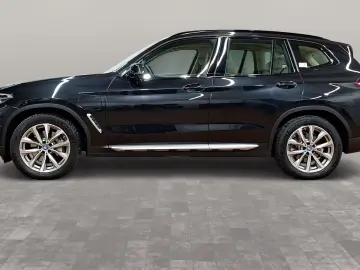 BMW X3 xDrive30e Navi Head-Up Kamera Sportsitze LED