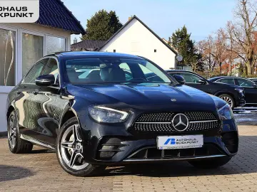MERCEDES-BENZ E 300 de 4M AMG DISTRO PANO KAMERA BURMESTER