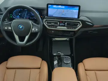 BMW X3 xDrive30e Navi LED RFK Pano Apple StandHz PDC