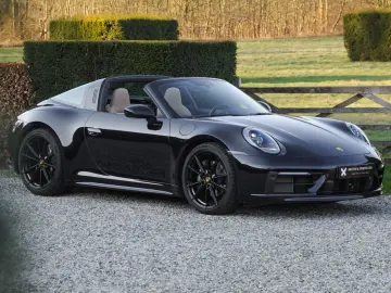 PORSCHE 992 Targa 4 VAT Ref   SportDesign   Chrono