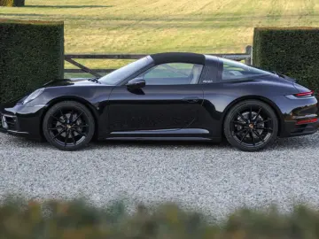 PORSCHE 992 Targa 4 VAT Ref   SportDesign   Chrono