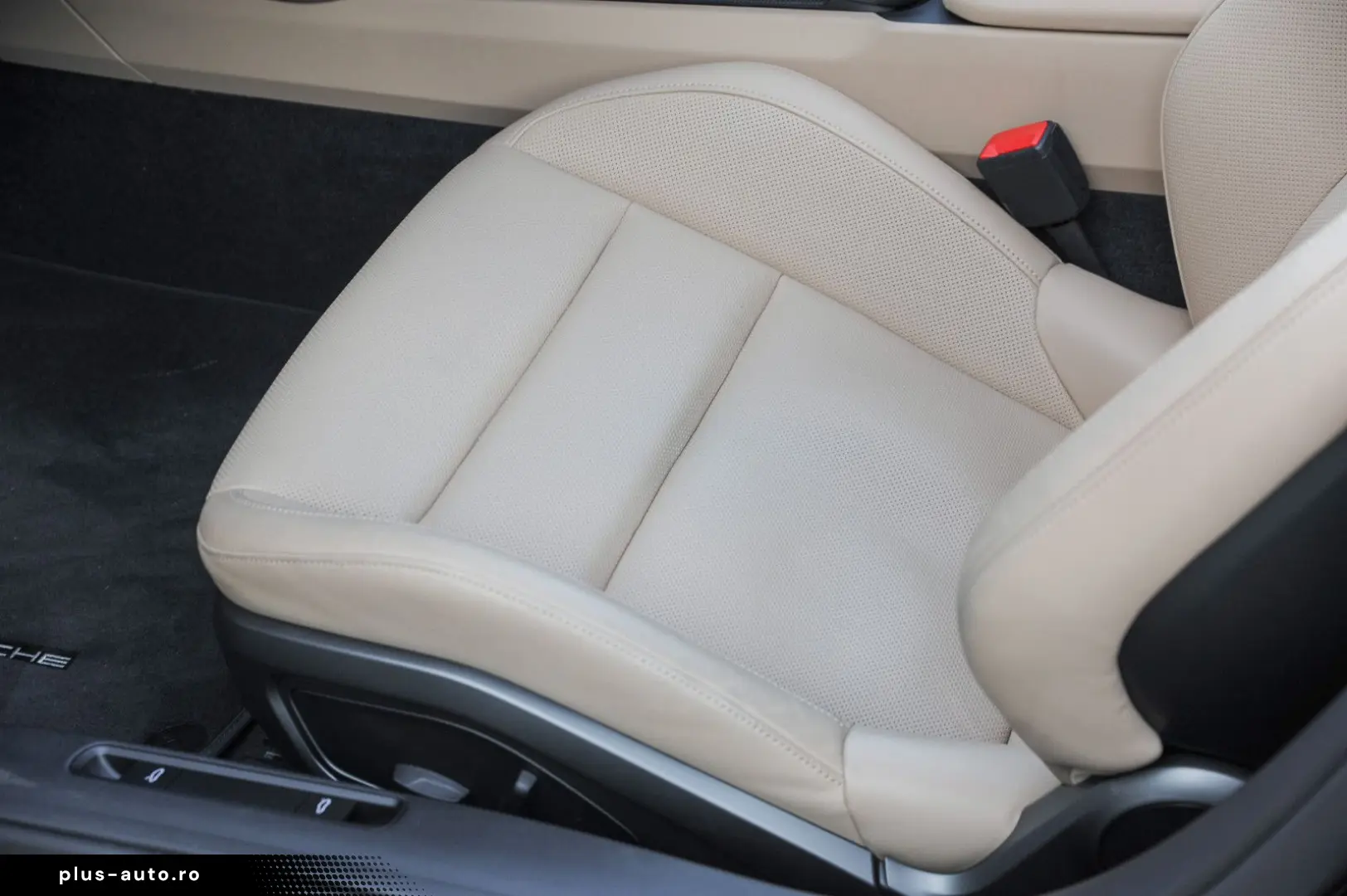 PORSCHE 992 Targa 4 VAT Ref   SportDesign   Chrono