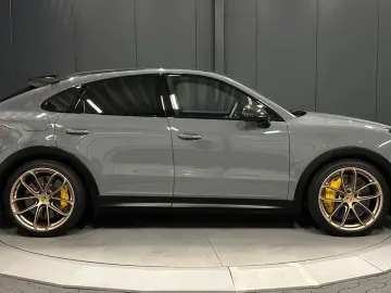 PORSCHE Cayenne Coupé Turbo GT; Carbon; Chrono