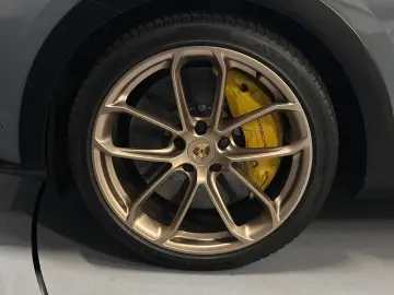 PORSCHE Cayenne Coupé Turbo GT; Carbon; Chrono