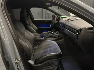 PORSCHE Cayenne Coupé Turbo GT; Carbon; Chrono