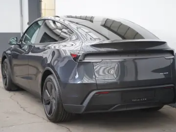 TESLA Model Y Long Range Juniper AWD 1. Hd. Unfallfrei