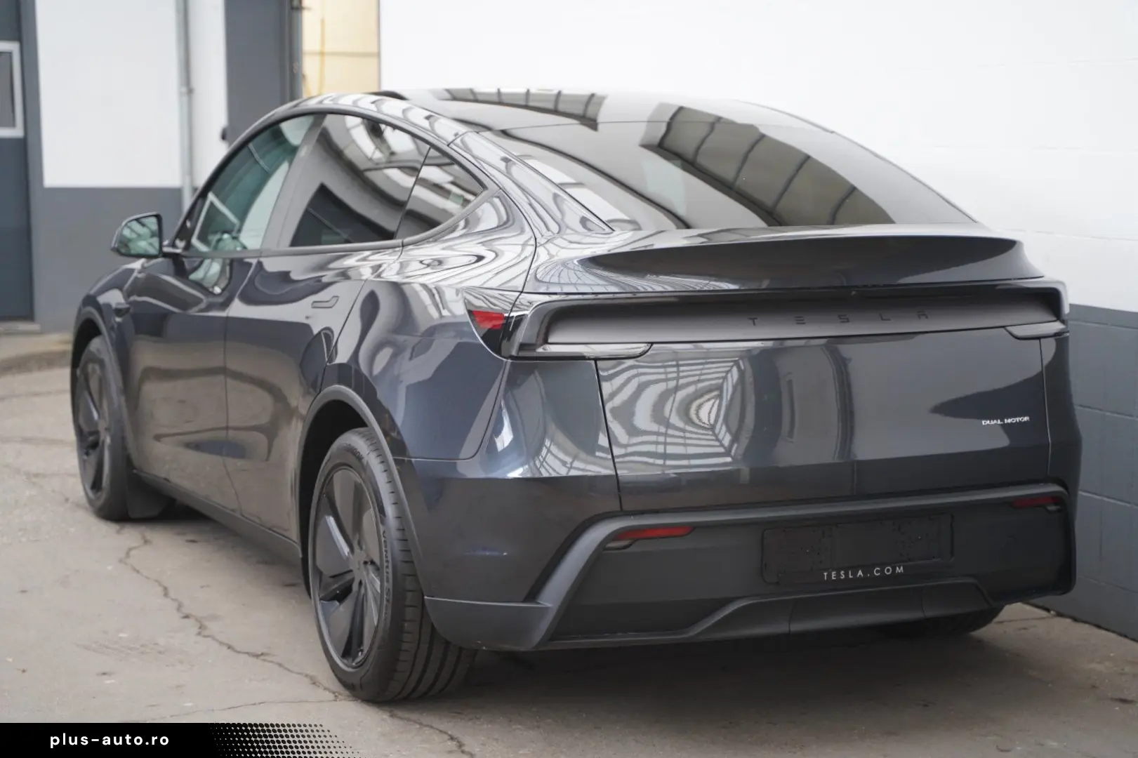 TESLA Model Y Long Range Juniper AWD 1. Hd. Unfallfrei