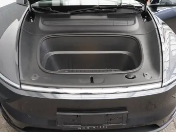 TESLA Model Y Long Range Juniper AWD 1. Hd. Unfallfrei