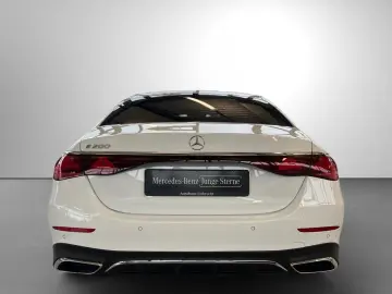 MERCEDES-BENZ E 200 AMG Digital Light Distronic getö&hellip;