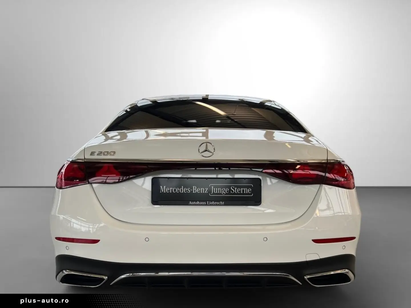 MERCEDES-BENZ E 200 AMG Digital Light Distronic getö&hellip;