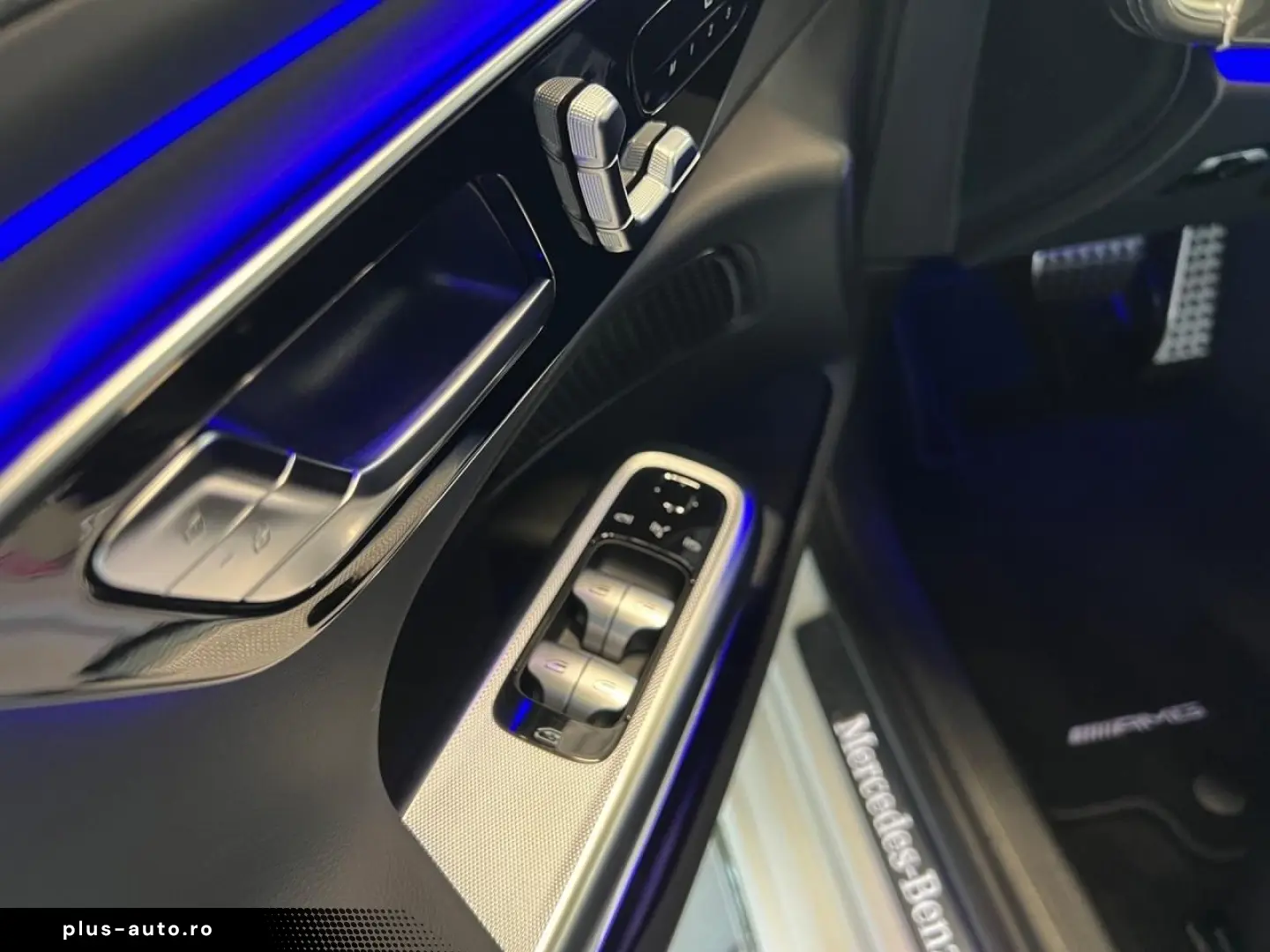 MERCEDES-BENZ E 200 AMG Digital Light Distronic getö&hellip;