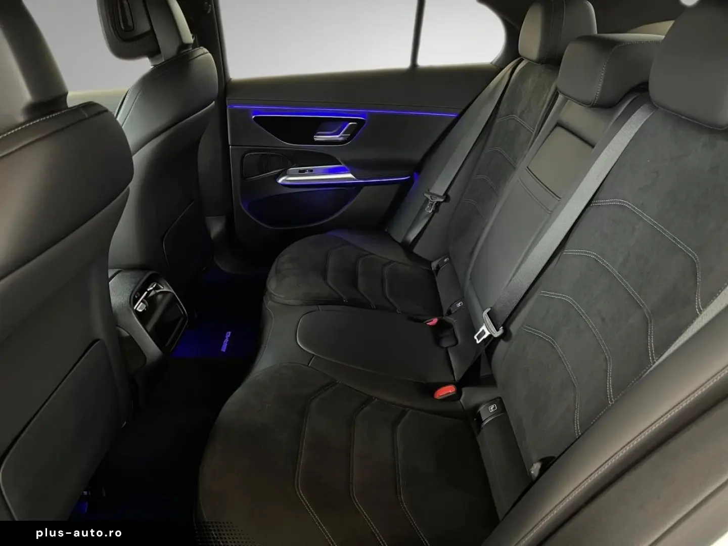 MERCEDES-BENZ E 200 AMG Digital Light Distronic getö&hellip;