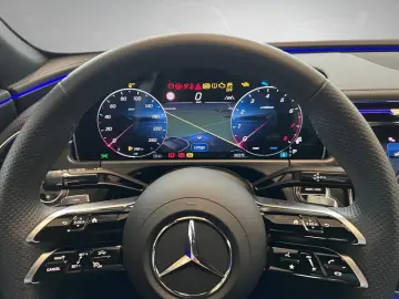 MERCEDES-BENZ E 200 AMG Digital Light Distronic getö&hellip;