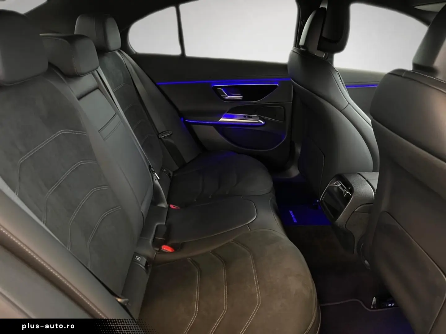 MERCEDES-BENZ E 200 AMG Digital Light Distronic getö&hellip;