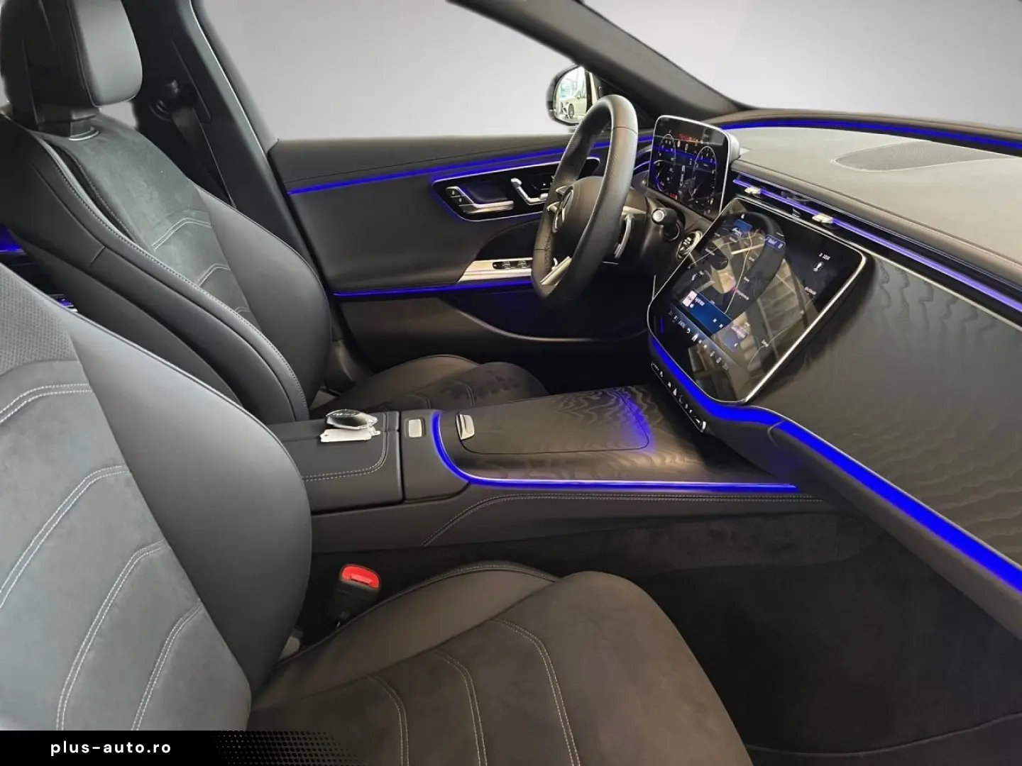 MERCEDES-BENZ E 200 AMG Digital Light Distronic getö&hellip;