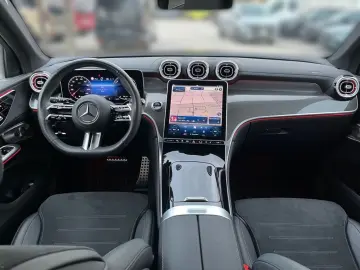 MERCEDES-BENZ GLC 400 e 4M AMG-PREMIUM Night  20 AHK Bur3D