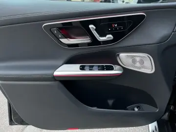 MERCEDES-BENZ GLC 400 e 4M AMG-PREMIUM Night  20 AHK Bur3D