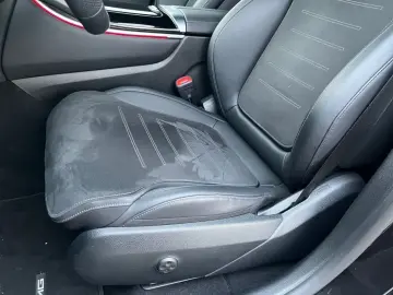 MERCEDES-BENZ GLC 400 e 4M AMG-PREMIUM Night  20 AHK Bur3D