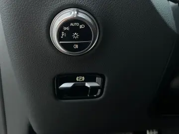 MERCEDES-BENZ GLC 400 e 4M AMG-PREMIUM Night  20 AHK Bur3D