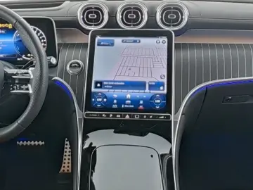 MERCEDES-BENZ GLC 400e 4M AMG Night HUD Pano AHK 360