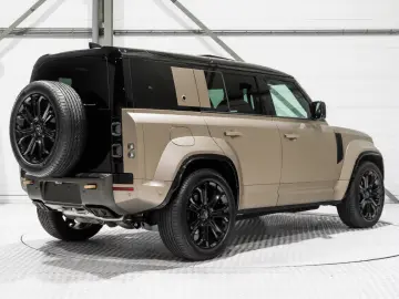 Land Rover Defender OCTA P635 4.4 Liter V8 MHEV
