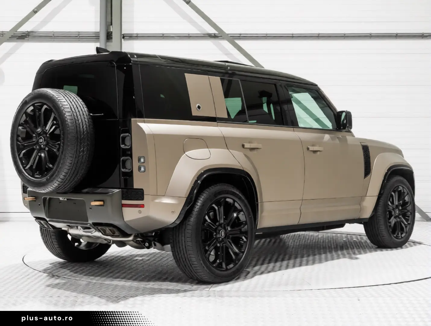 Land Rover Defender OCTA P635 4.4 Liter V8 MHEV