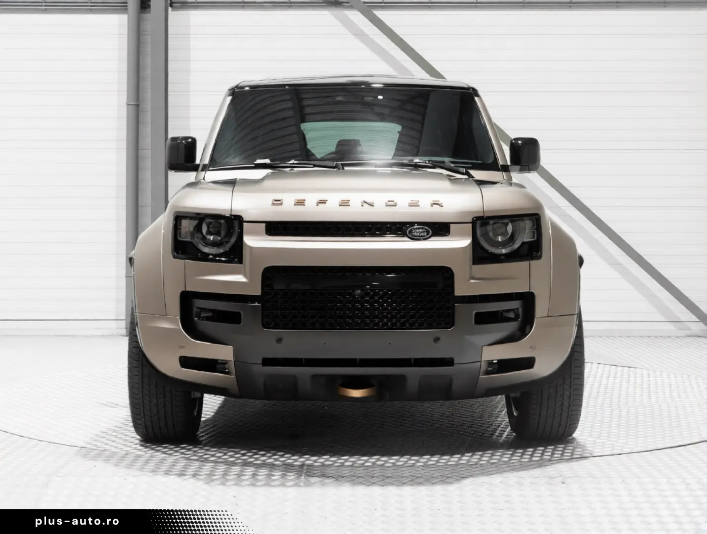 Land Rover Defender OCTA P635 4.4 Liter V8 MHEV