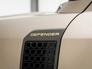 Land Rover Defender OCTA P635 4.4 Liter V8 MHEV