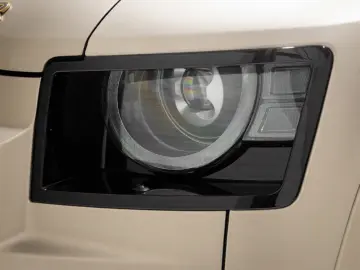 Land Rover Defender OCTA P635 4.4 Liter V8 MHEV