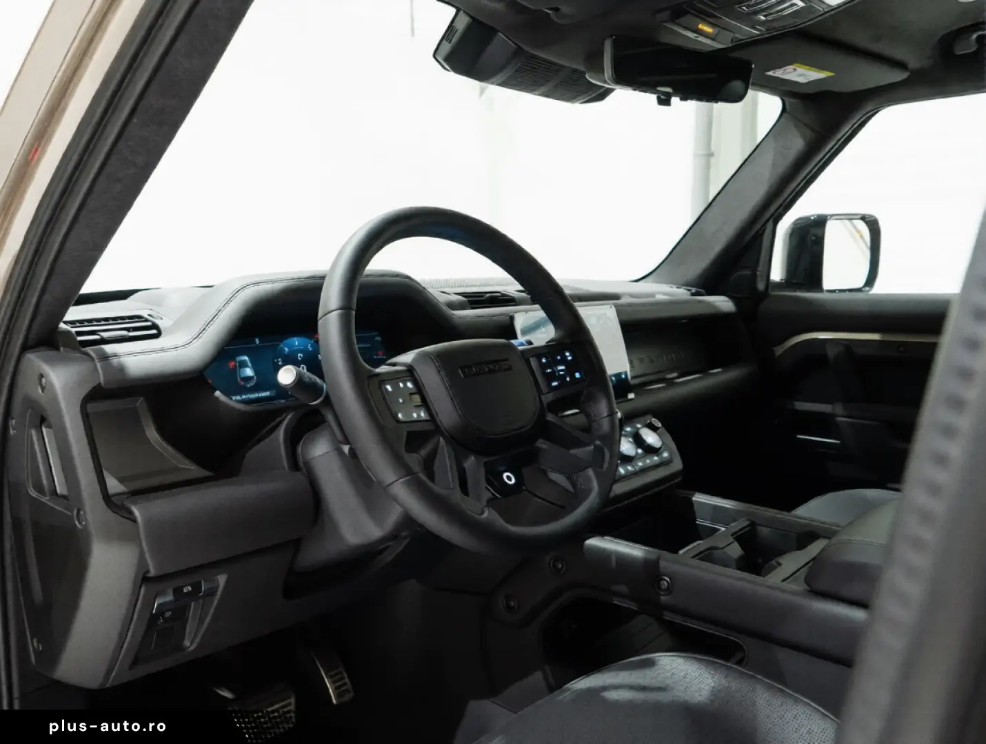 Land Rover Defender OCTA P635 4.4 Liter V8 MHEV