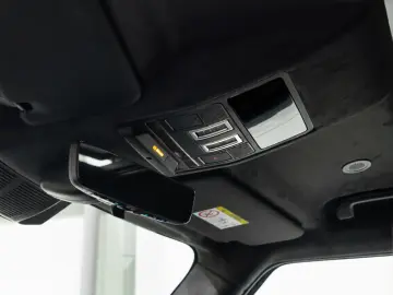 Land Rover Defender OCTA P635 4.4 Liter V8 MHEV