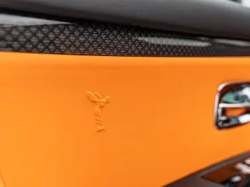 Rolls Royce Ghost Black Badge Mandarin