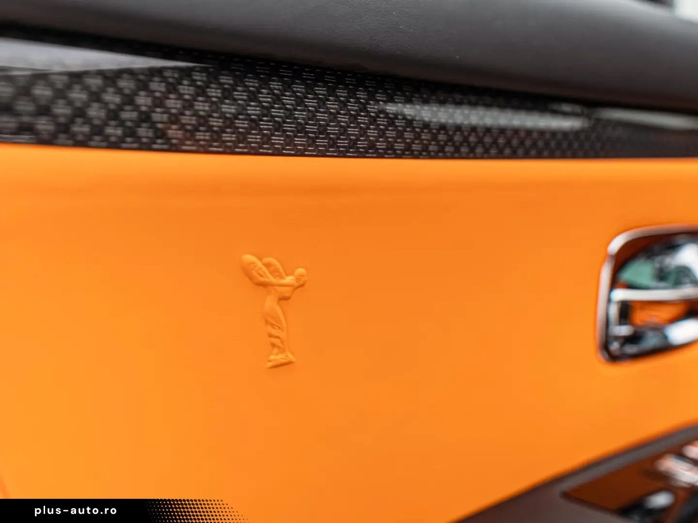 Rolls Royce Ghost Black Badge Mandarin