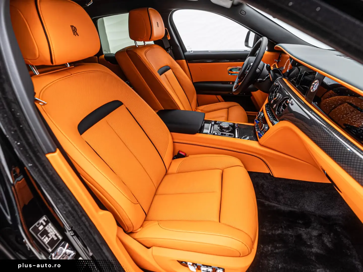Rolls Royce Ghost Black Badge Mandarin