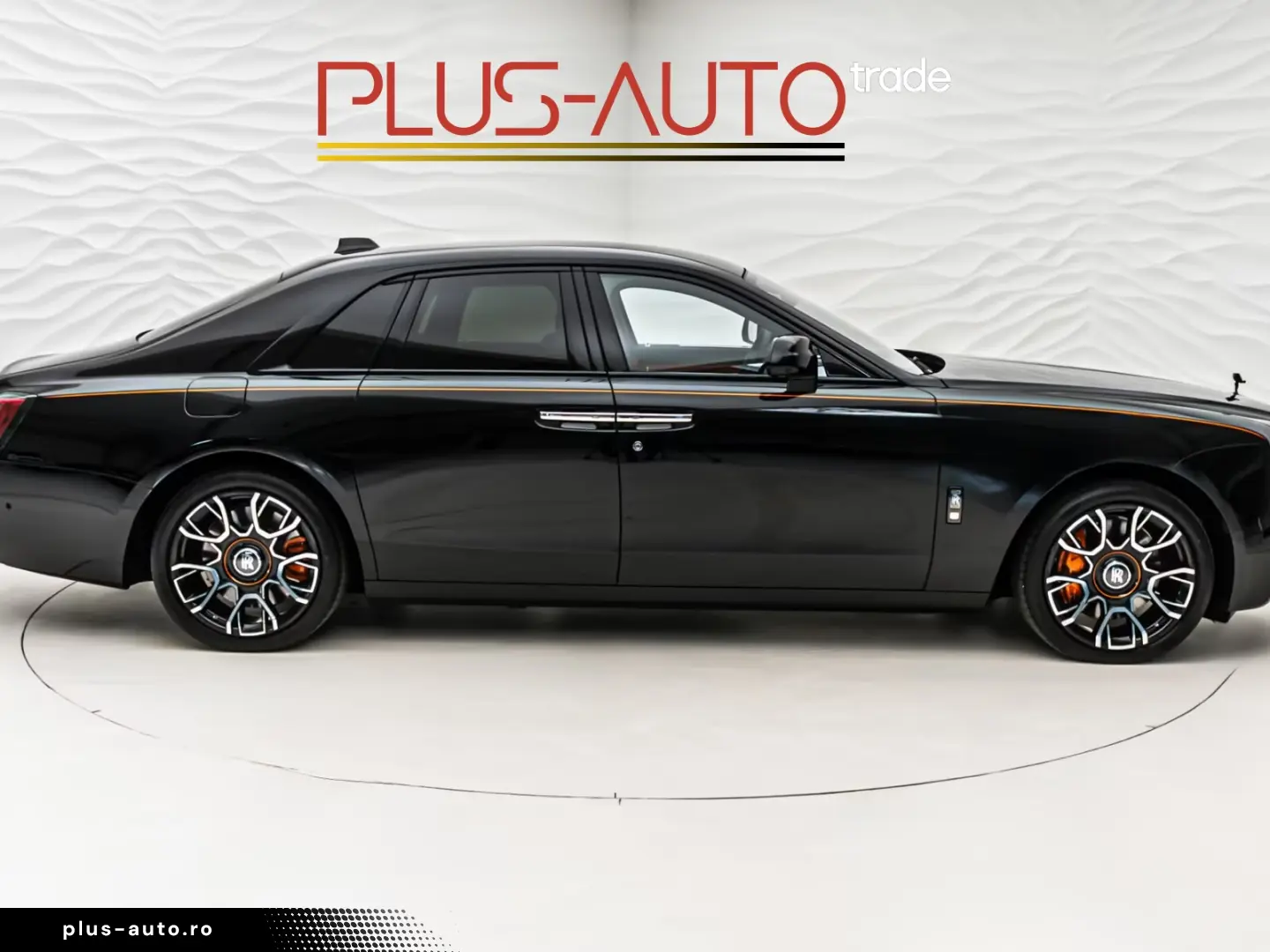 Rolls Royce Ghost Black Badge Mandarin