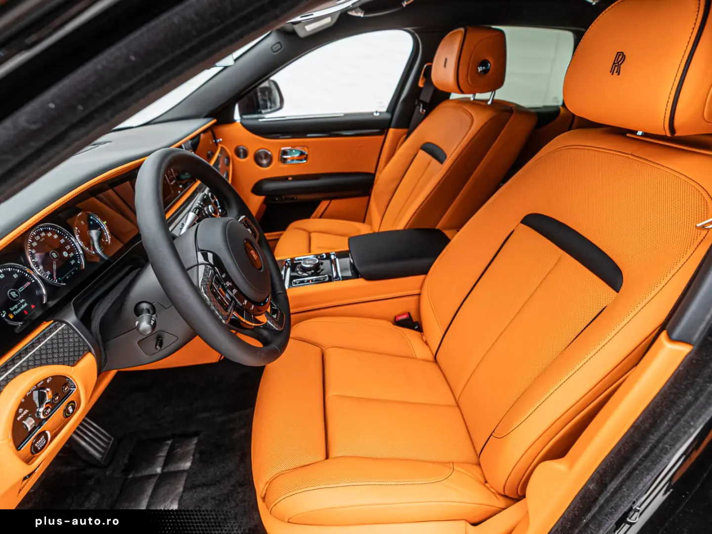 Rolls Royce Ghost Black Badge Mandarin